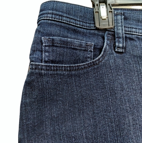 Lee Classic Fit At the Waist Straight Leg Dark Wash Size 18M Stretch Blue Jeans - Picture 10 of 14